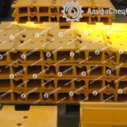 14X-32-11390 Башмак на Komatsu D65E-12 / D65EX-12 / EX-15